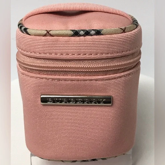 Burberry Mini Case/Pouch 😍👛